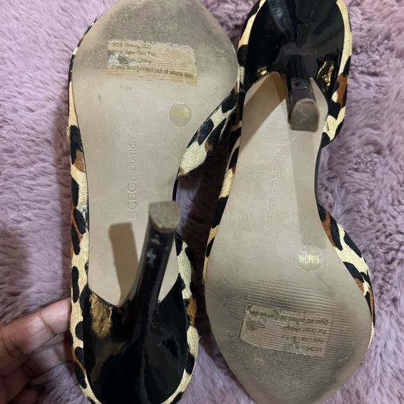 BCBGeneration high heeled natural leopard pump - Picture 3 of 4
